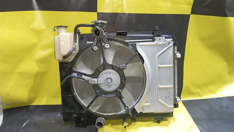 Радиатор основной Тойота Витц в Альметьевске 105088