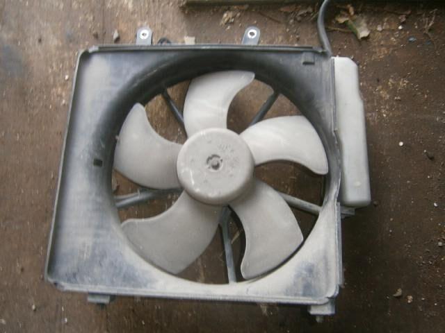 Диффузор радиатора Хонда Фит в Альметьевске 24029